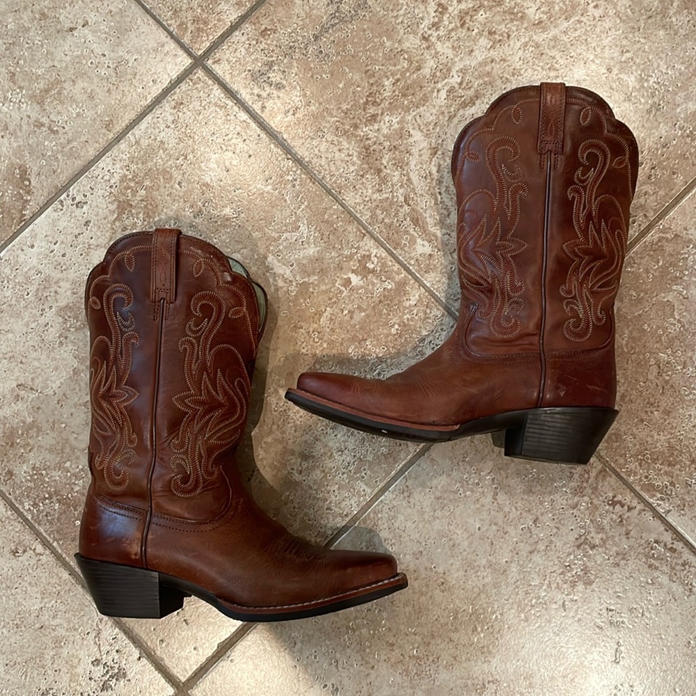Ariat women’s cowboy boot